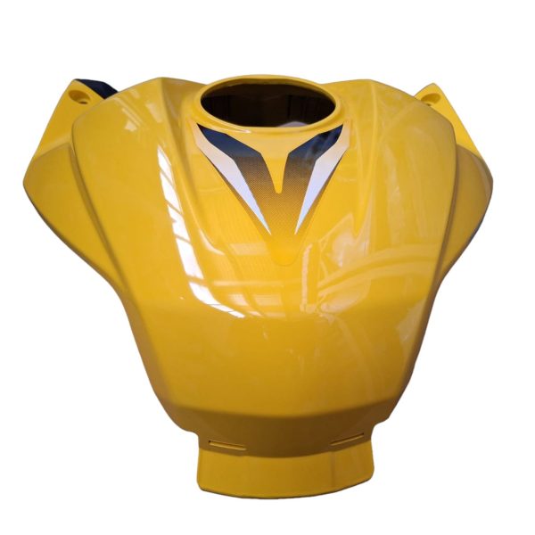 PLASTICO TAPA TANQUE  PULSAR 200 RS    MARCA: BAJAJ/ AILYN COLOR: AMARILLA   REF: 52DT0266