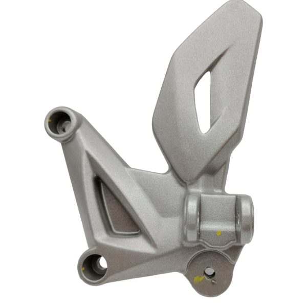 SOPORTE PEDALIN DELANTERO IZQUIERDO PULSAR 200 NS FI       REF: 56JL4S6B